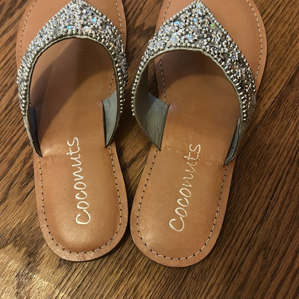 NWOT Coconuts by Matisse Women's Silver Crystal Sandals - Picture 2 of 4